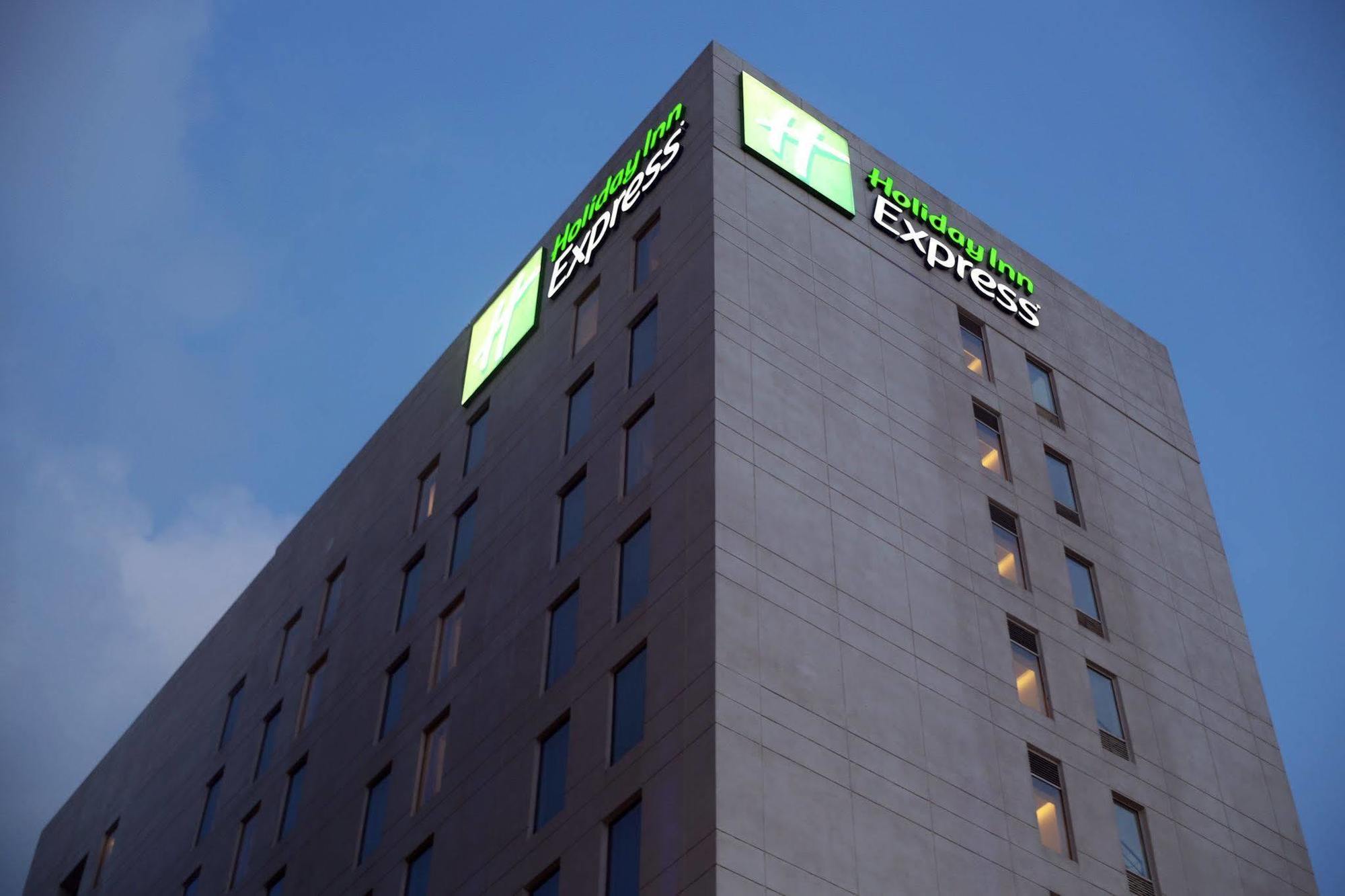 Holiday Inn Express Chennai Old Mahabalipuram Road Kültér fotó