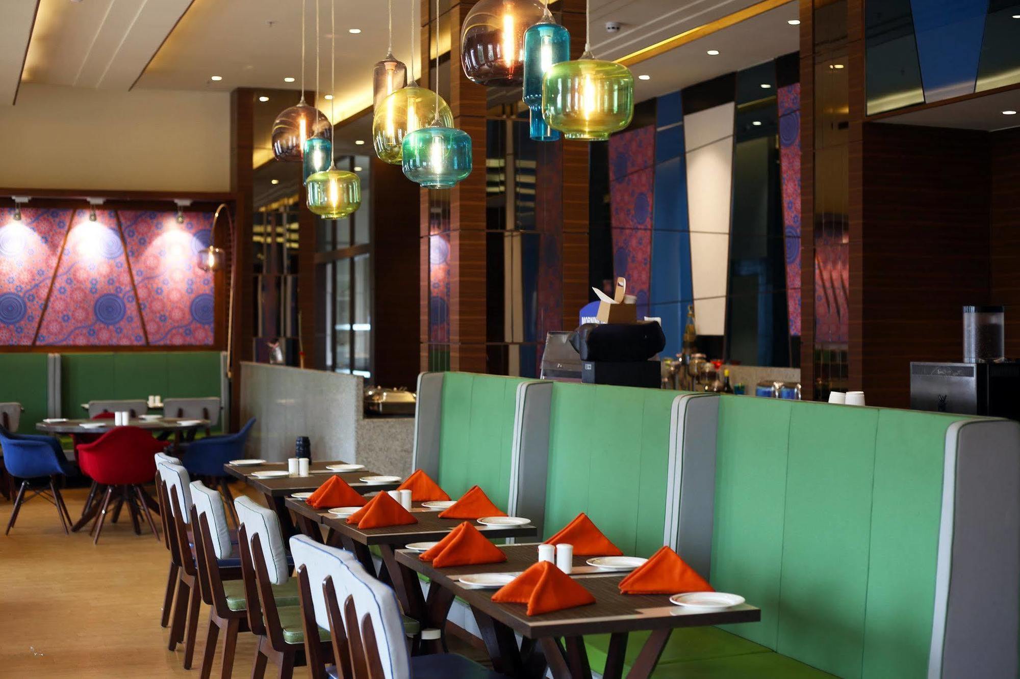 Holiday Inn Express Chennai Old Mahabalipuram Road Kültér fotó