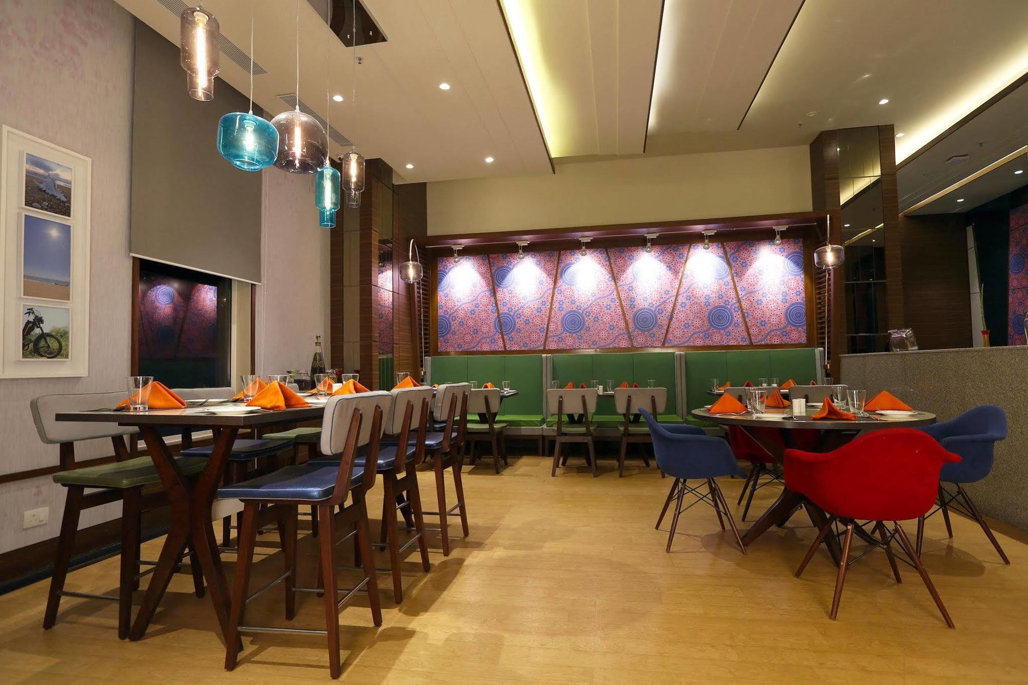 Holiday Inn Express Chennai Old Mahabalipuram Road Kültér fotó