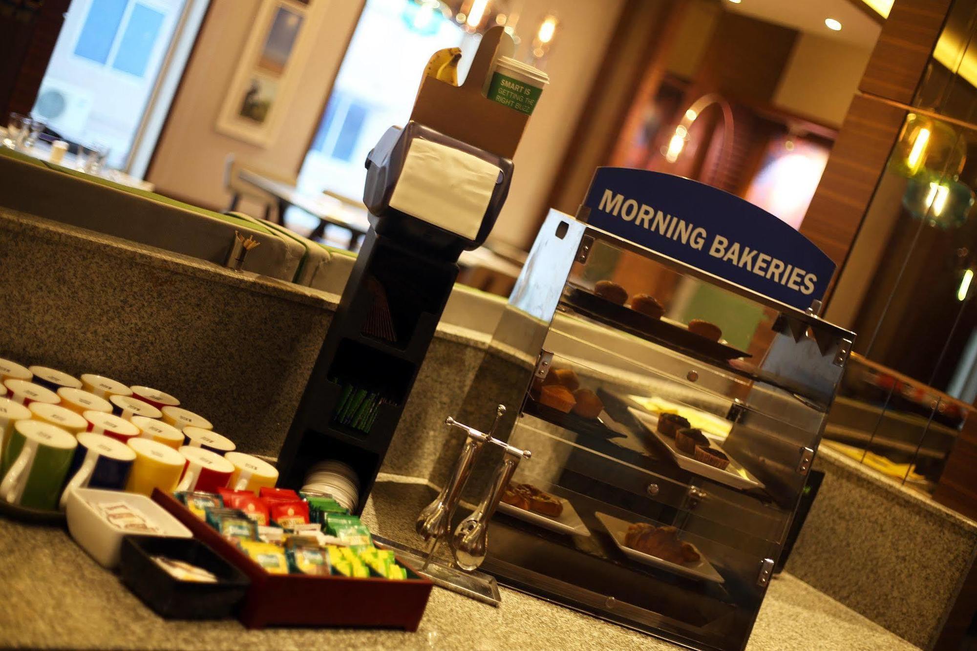 Holiday Inn Express Chennai Old Mahabalipuram Road Kültér fotó